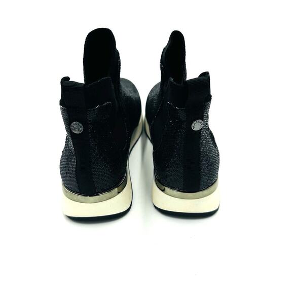 NWT Kenneth Cole Reaction Cameron Chelsea Jogger Sneaker, Women's 7/37.5 (GG) - Picture 2 of 9